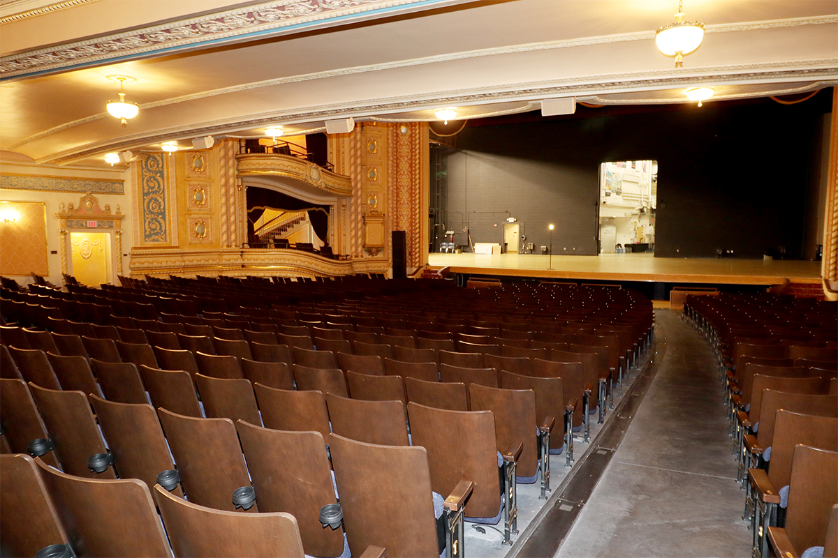 Morris_fullwidth The Morris Performing Arts Center in South Bend, IN